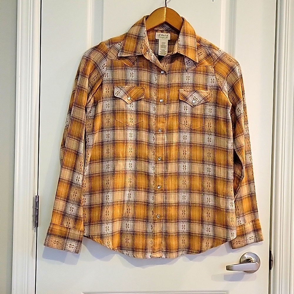 Wrangler Women's Yellow Plaid Pearl Snap Button Down Size Small.